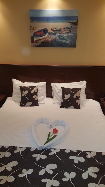 Garni Hotel Contact Belgrade Exterior photo